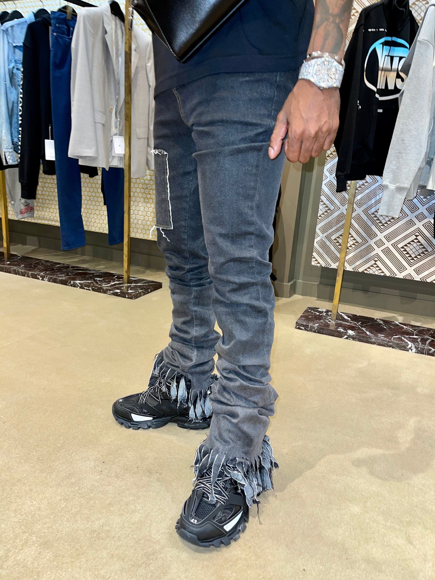 Shredded Denim Black