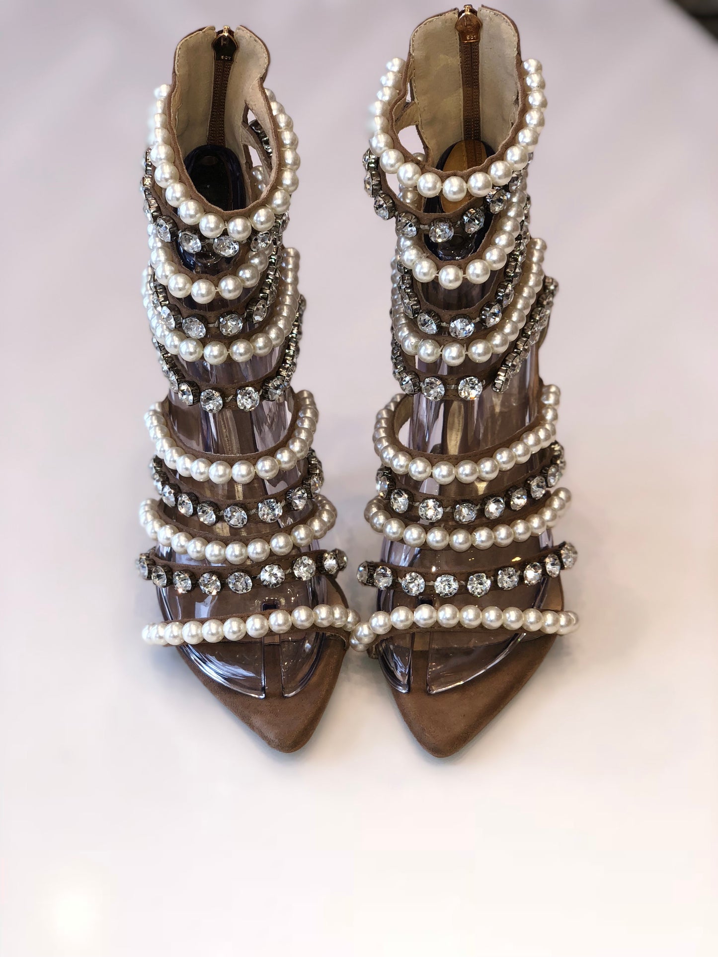 Vintage pearl sandals